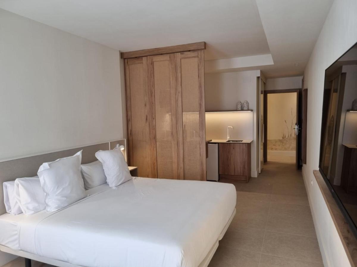 Aparthotel Reina Victoria Velazquez à Alicante Extérieur photo