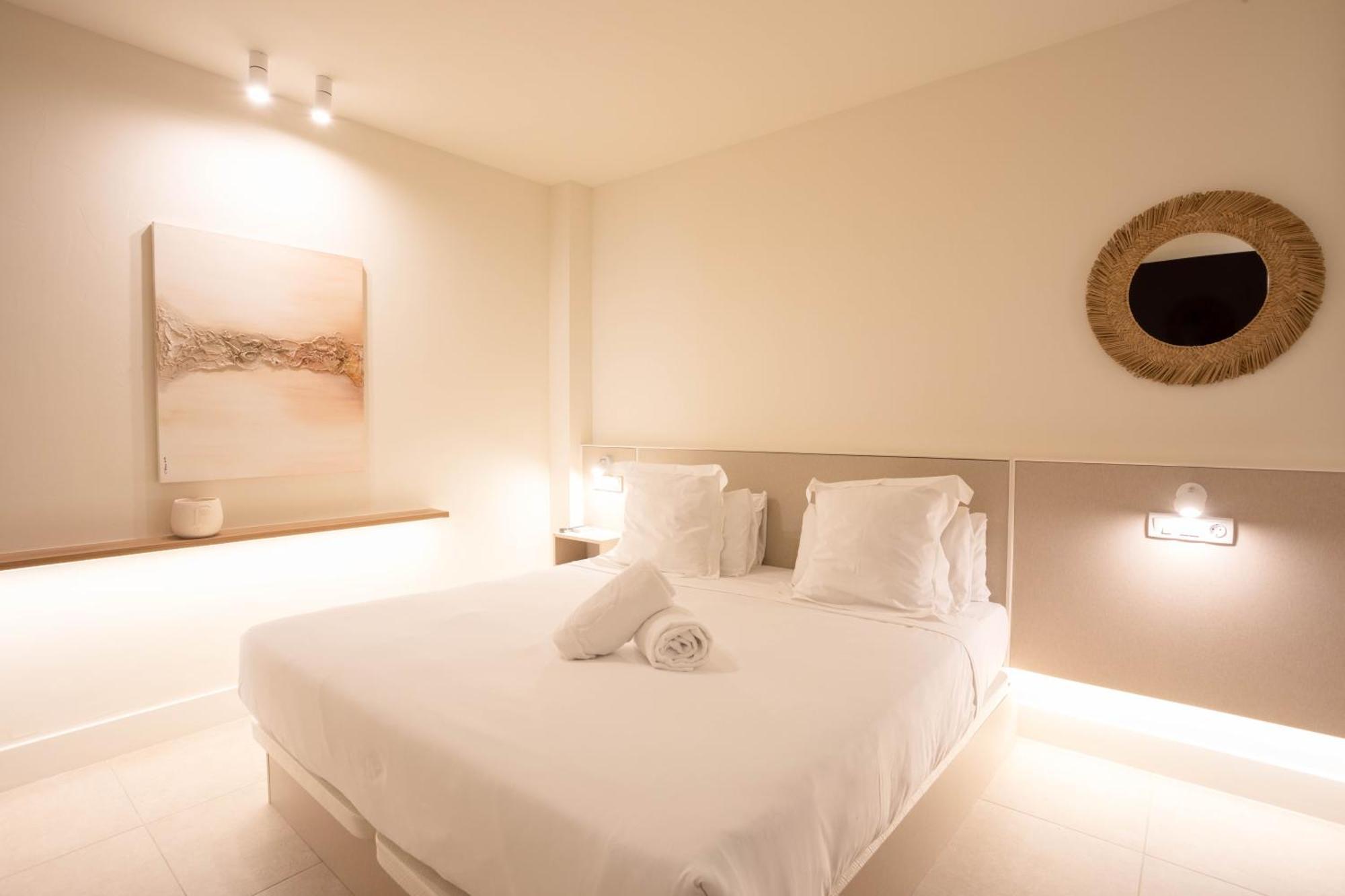 Aparthotel Reina Victoria Velazquez à Alicante Extérieur photo
