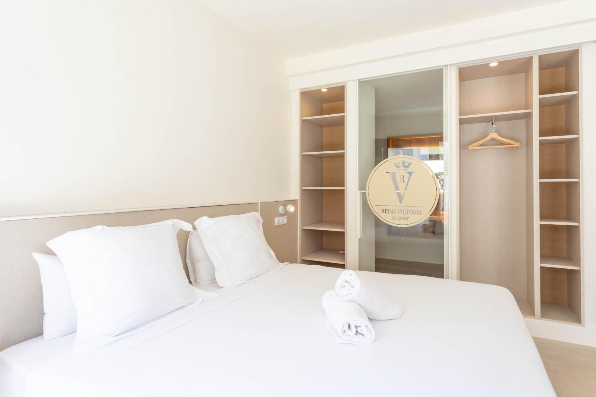 Aparthotel Reina Victoria Velazquez à Alicante Extérieur photo
