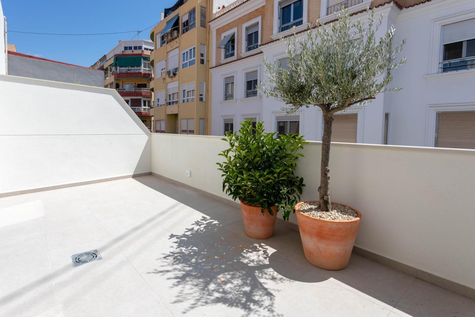 Aparthotel Reina Victoria Velazquez à Alicante Extérieur photo