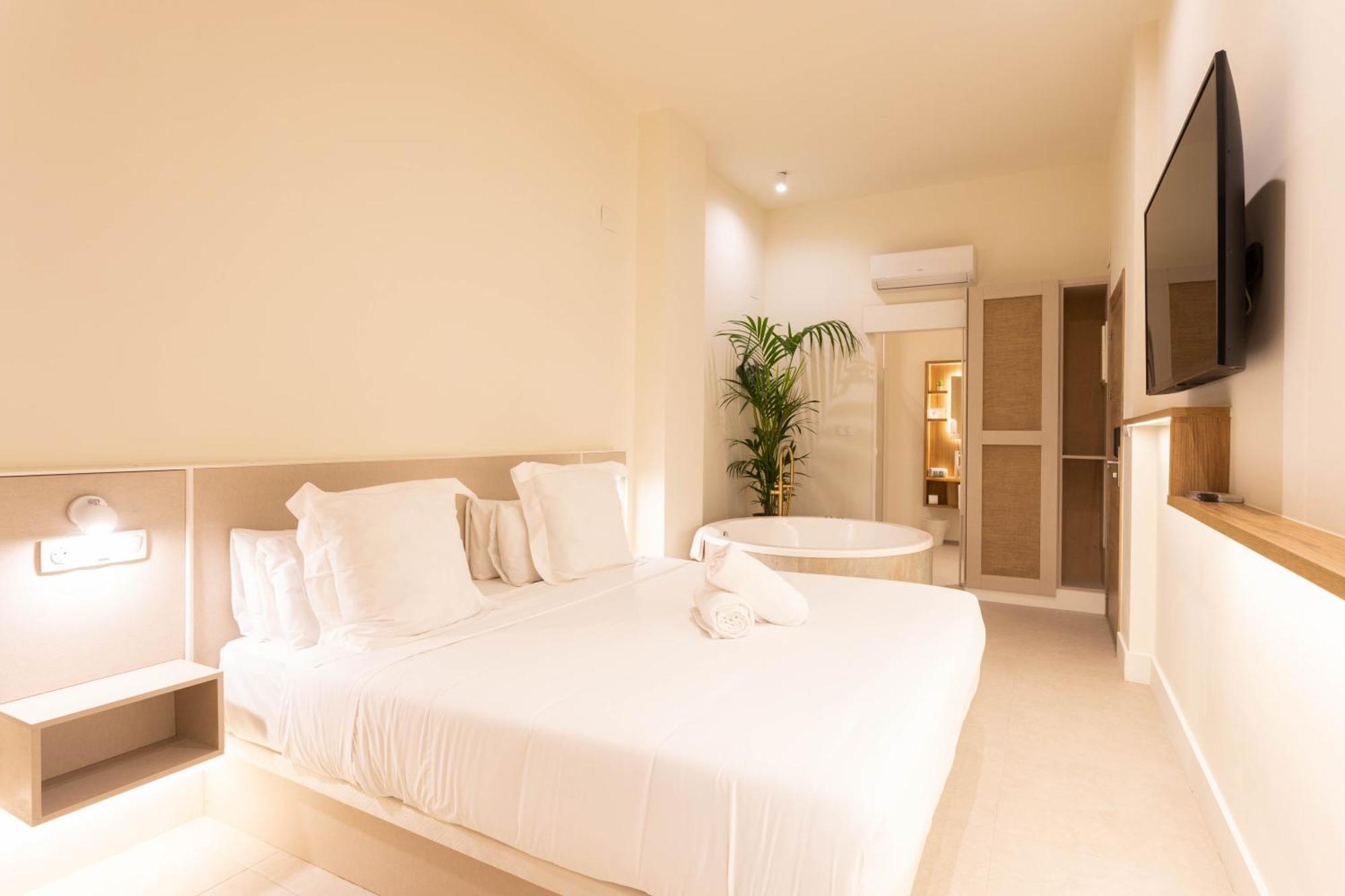 Aparthotel Reina Victoria Velazquez à Alicante Extérieur photo