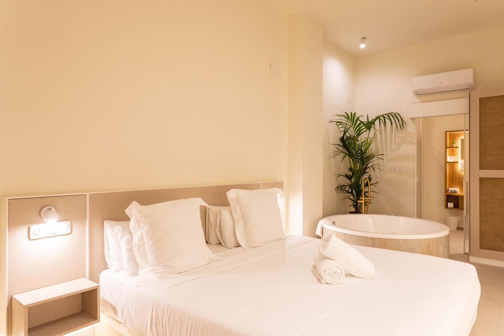 Aparthotel Reina Victoria Velazquez à Alicante Extérieur photo