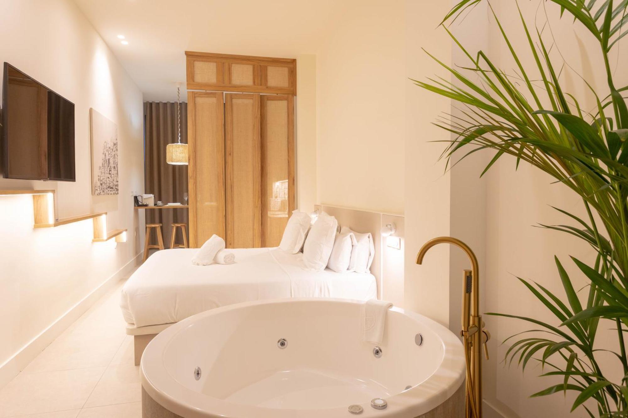 Aparthotel Reina Victoria Velazquez à Alicante Extérieur photo